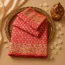 Exquisite Pink Banarasi Silk Saree with Intricate Zari Weaving