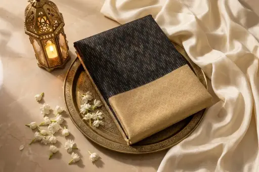 [84609001GG65C9] Black and Gold Woven Pure Silk Saree