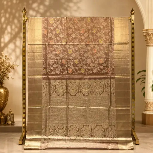 [67109001GS69D2] Elegant Taupe Gold Woven Saree with Pastel Floral Motifs and Ornate Pallu