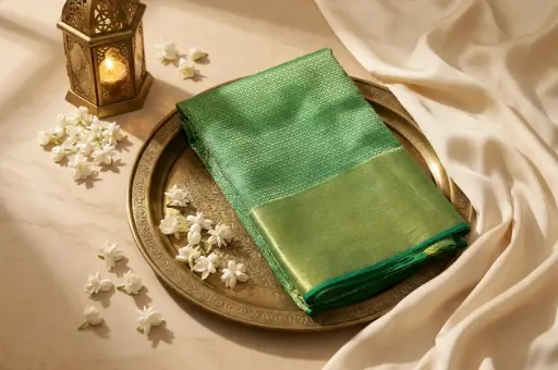 [86109001GM17C8] Emerald Green Pure Silk Self Brocade Saree