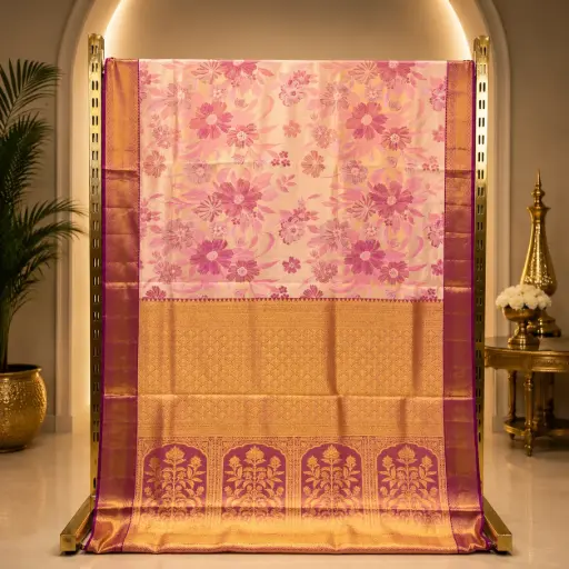 [92609001FV28E1] Elegant Peach Gold Floral Saree with Magenta Border and Ornate Pallu